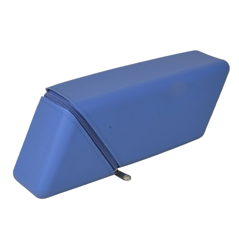 Dual‑Use Silicone Pencil Case, Standing Desktop & Travel Pencil Pouch - Image 3